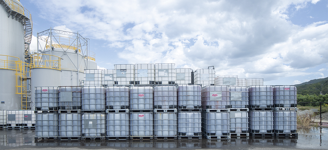 Ume seasoning effluent in 1㎥ containers