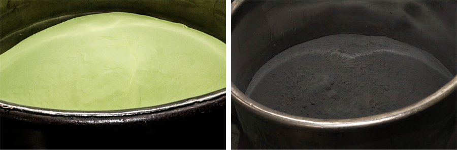 写真：製造された三酸化タングステン粉（左）、炭化タングステン粉（右）